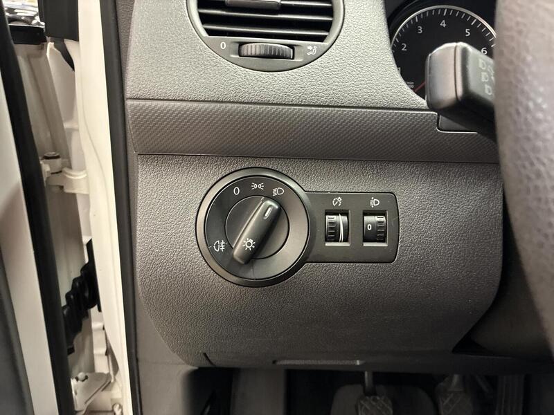 Volkswagen Caddy Maxi vaihtoauto