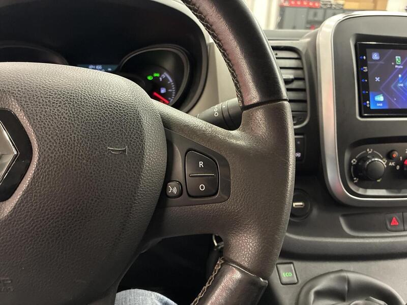 Renault Trafic vaihtoauto