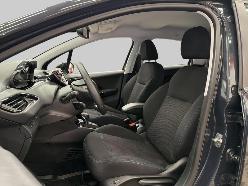 Peugeot 208 vaihtoauto