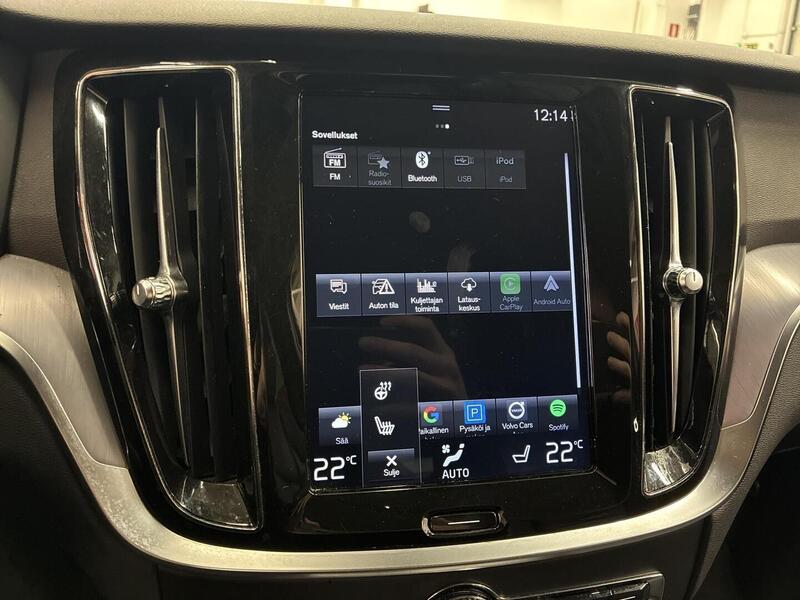 Volvo V60 Cross Country vaihtoauto