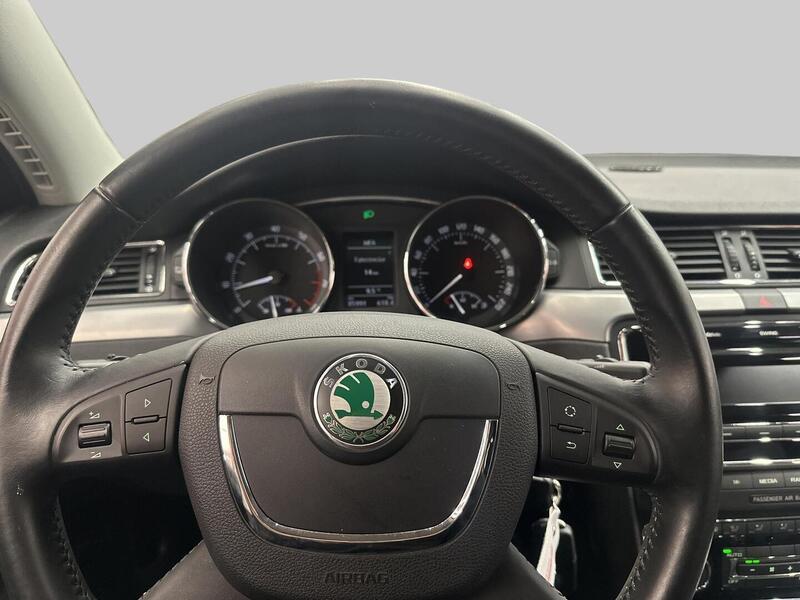 Skoda Superb vaihtoauto