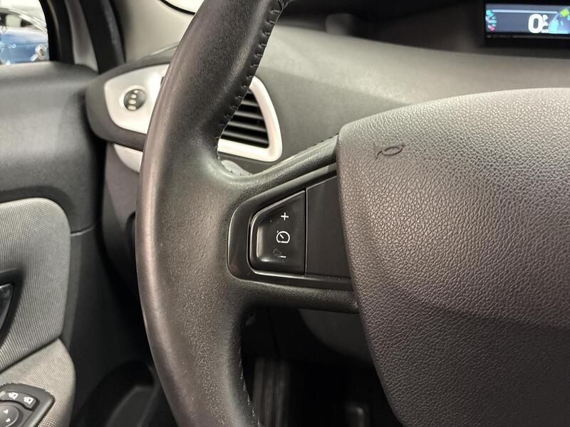 Renault Grand Scénic vaihtoauto