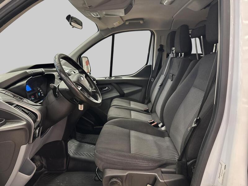 Ford Transit Custom vaihtoauto