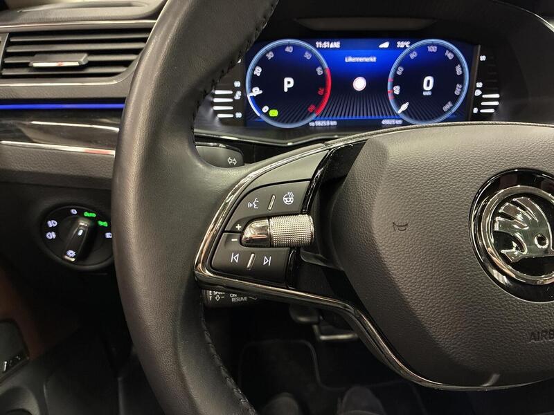 Skoda Superb vaihtoauto