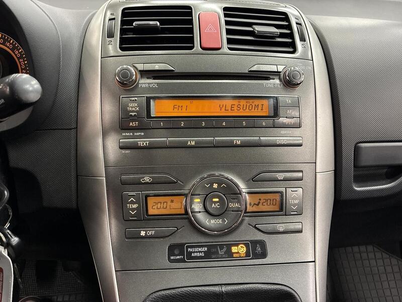 Toyota Auris vaihtoauto