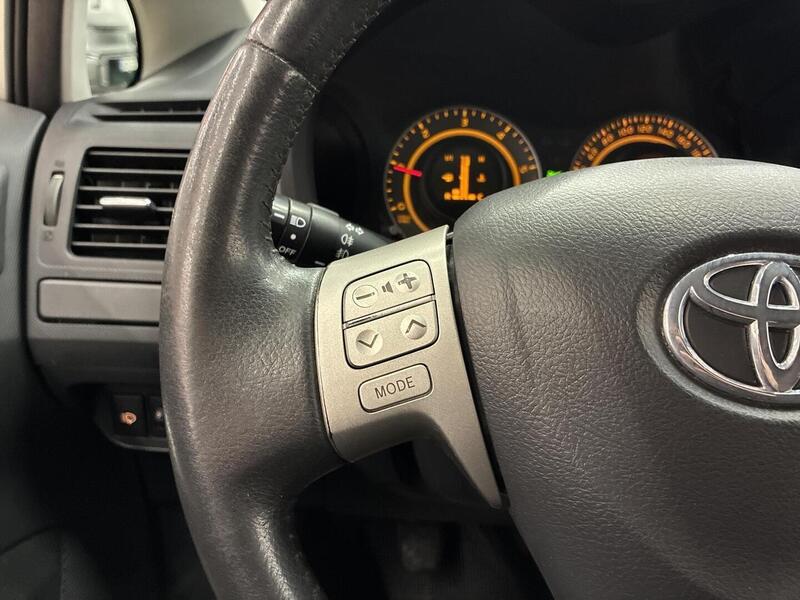 Toyota Auris vaihtoauto