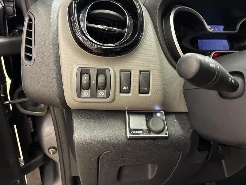 Nissan NV300 vaihtoauto