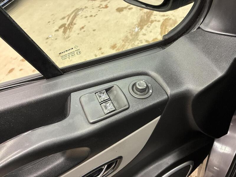 Nissan NV300 vaihtoauto