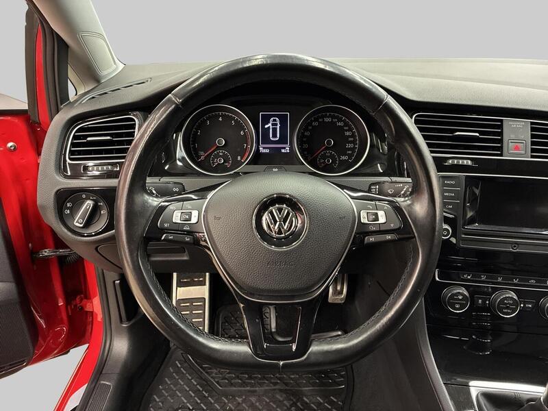 Volkswagen Golf vaihtoauto