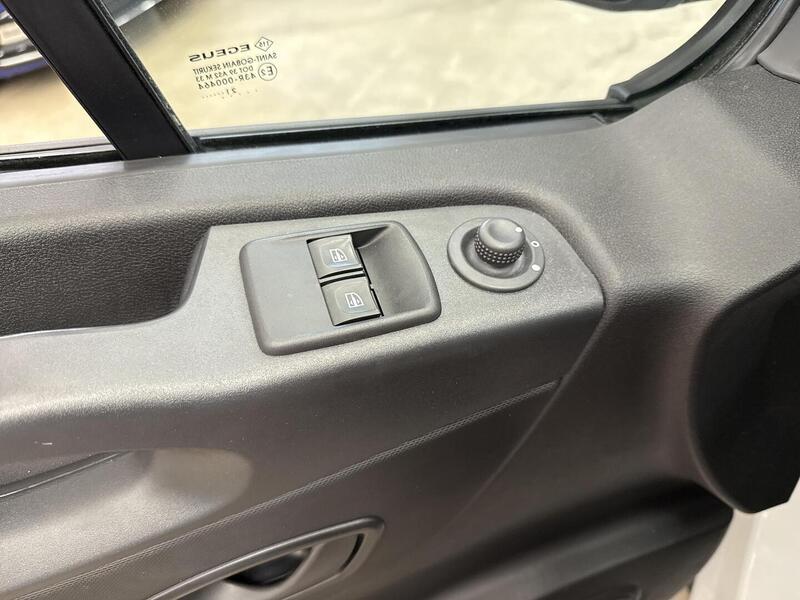 Renault Trafic vaihtoauto