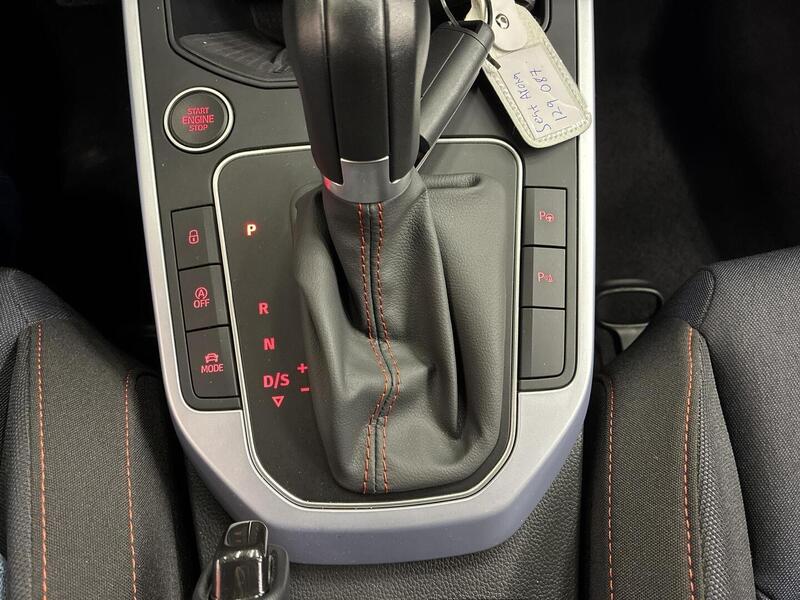 SEAT Arona vaihtoauto