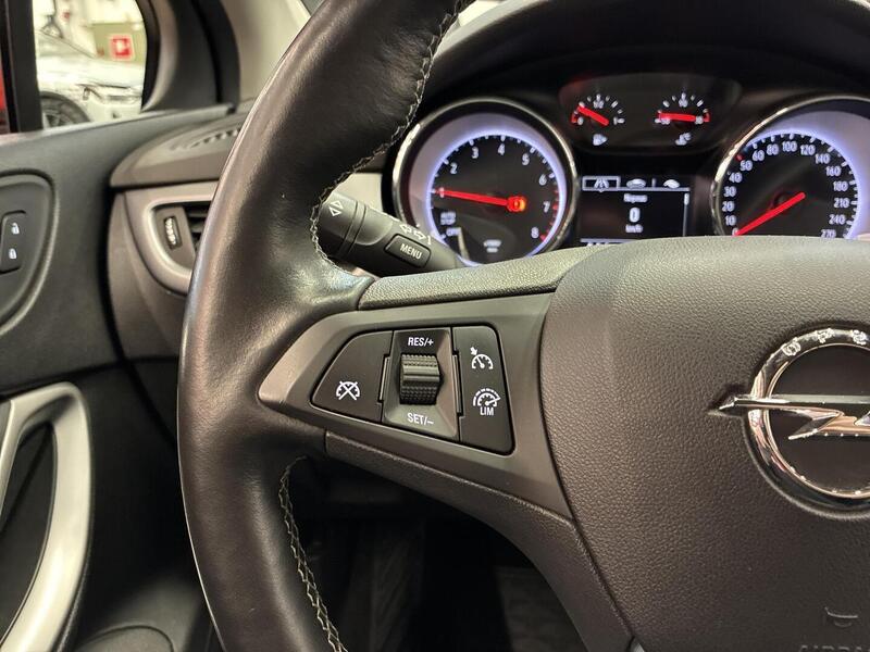 Opel Astra vaihtoauto