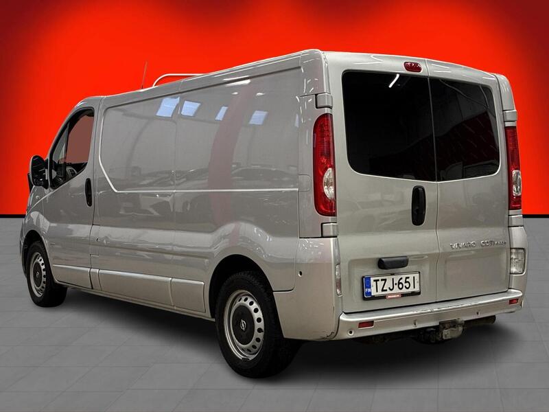 Opel Vivaro vaihtoauto