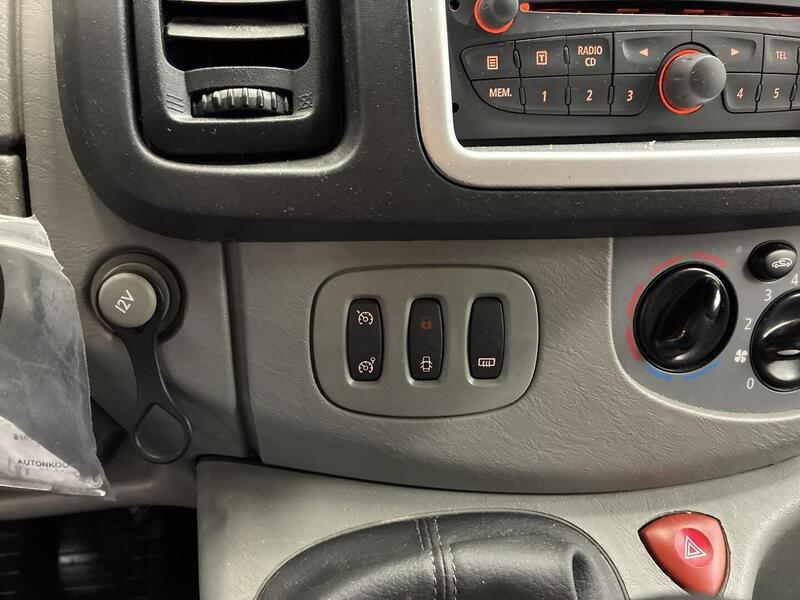 Opel Vivaro vaihtoauto