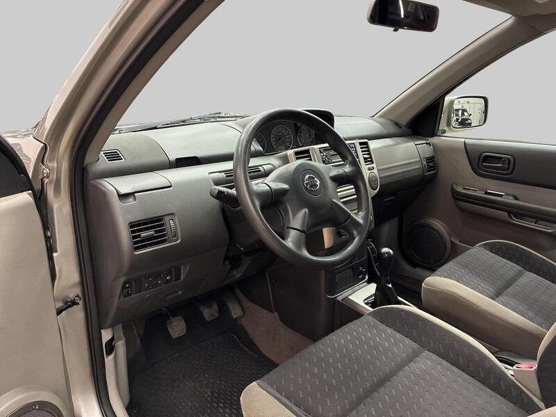 Nissan X-Trail vaihtoauto