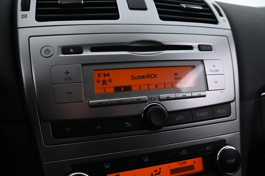 Toyota Avensis vaihtoauto