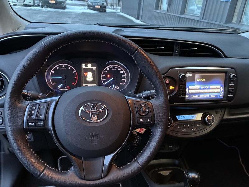 Toyota Yaris vaihtoauto