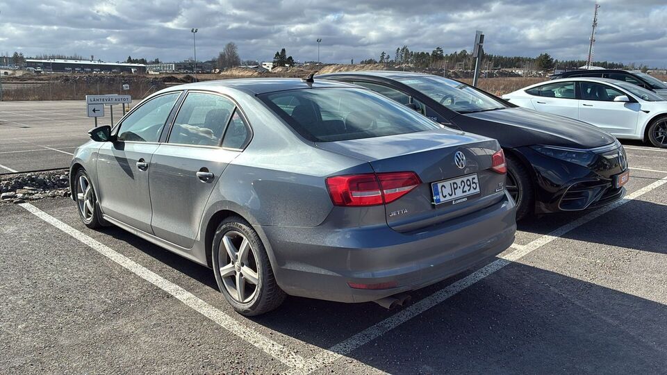 Volkswagen Jetta vaihtoauto