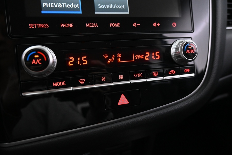 Mitsubishi Outlander PHEV vaihtoauto