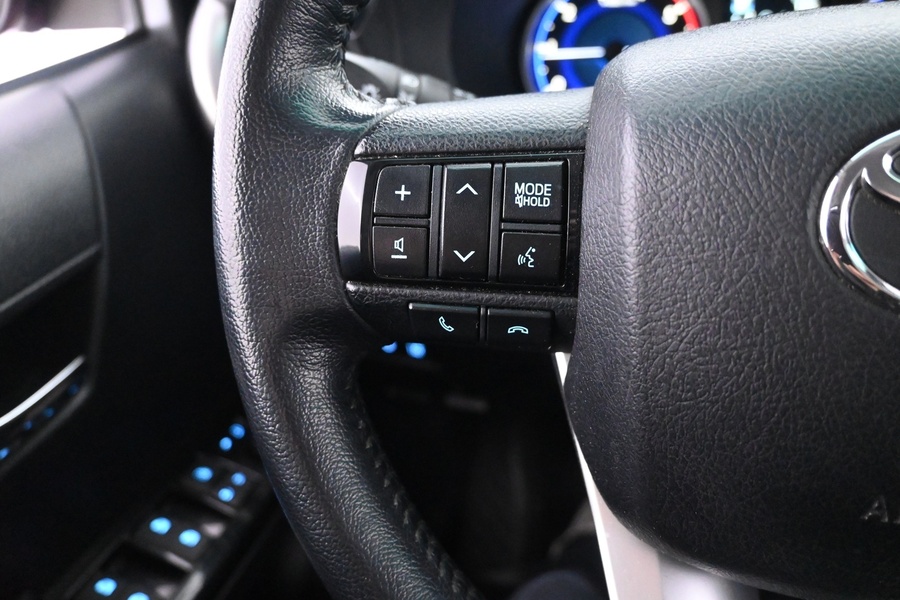 Toyota Hilux vaihtoauto