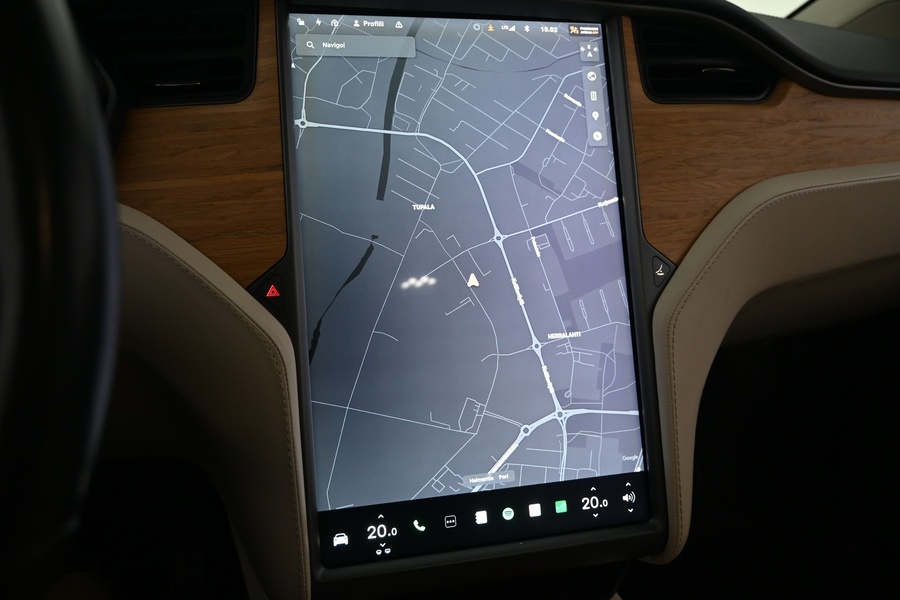 Tesla Model X vaihtoauto