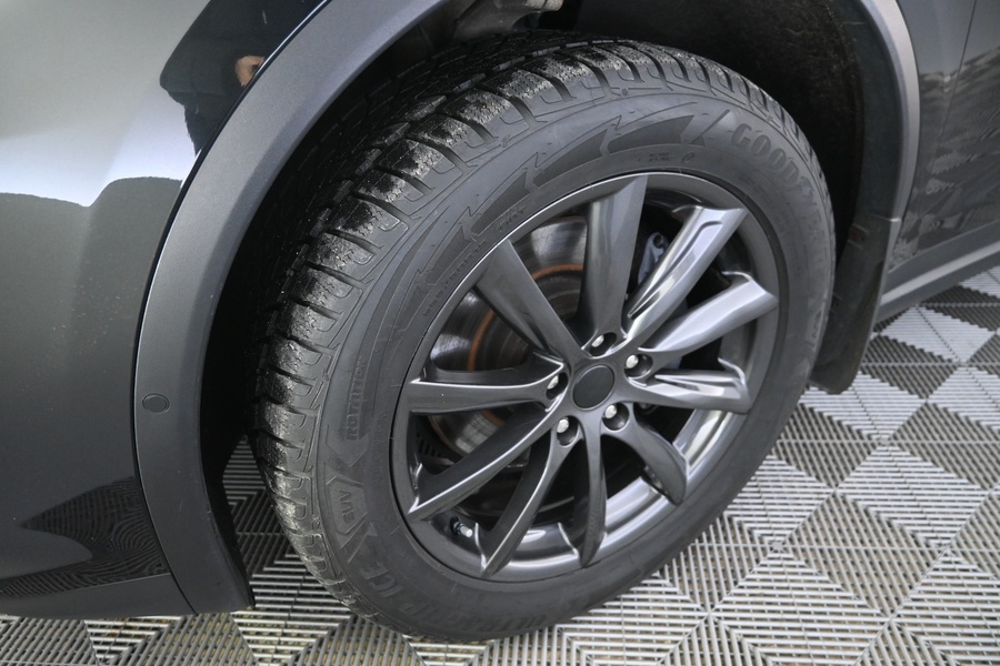 Tesla Model X vaihtoauto