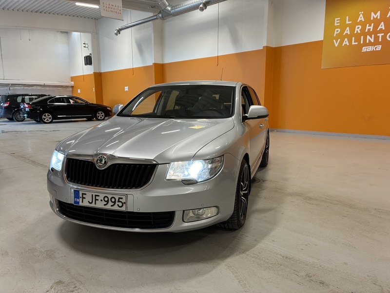 Skoda Superb vaihtoauto