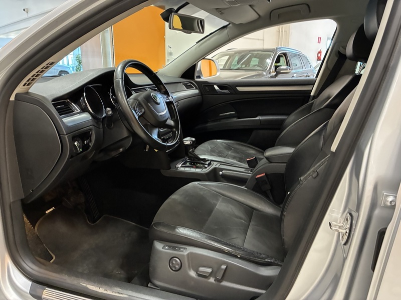 Skoda Superb vaihtoauto