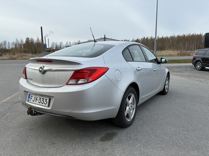 Opel Insignia vaihtoauto