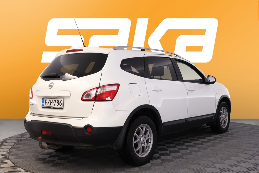 Nissan Qashqai+2 vaihtoauto