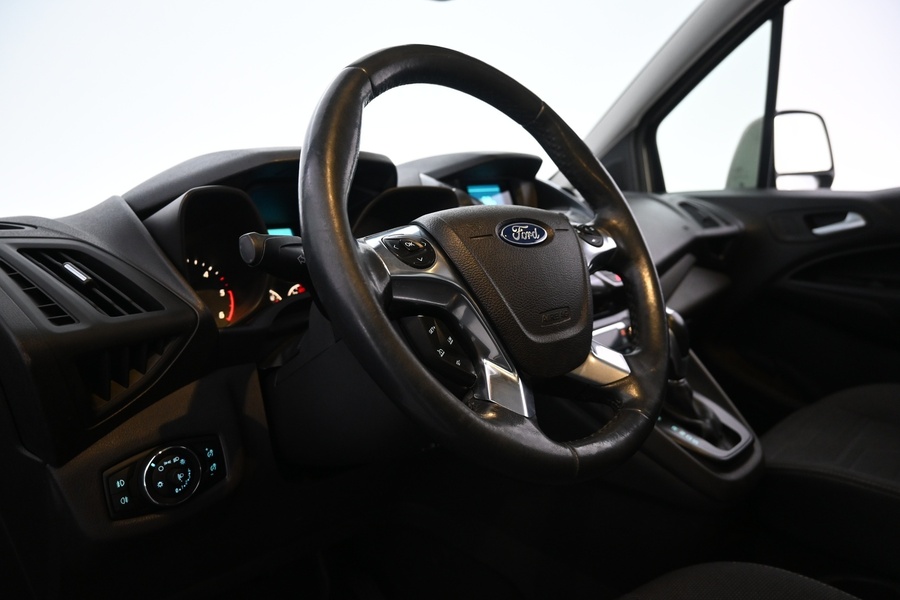 Ford Grand Tourneo Connect vaihtoauto