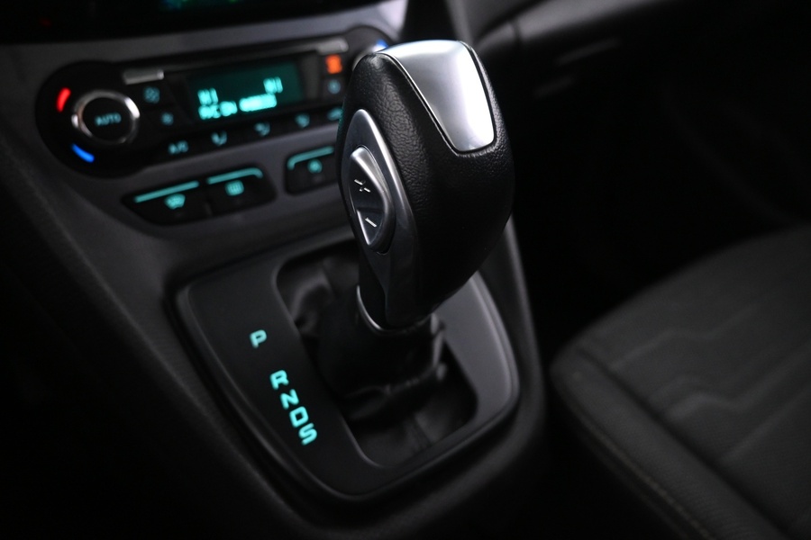 Ford Grand Tourneo Connect vaihtoauto