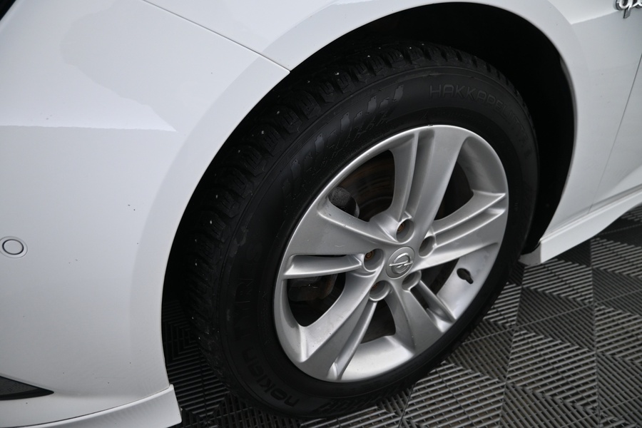 Opel Insignia vaihtoauto