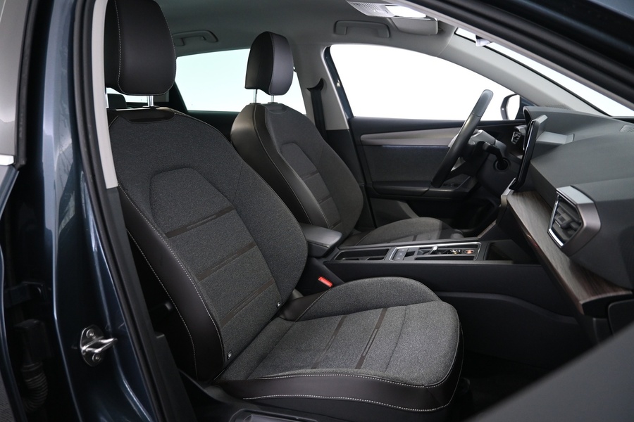 SEAT Leon Sportstourer vaihtoauto