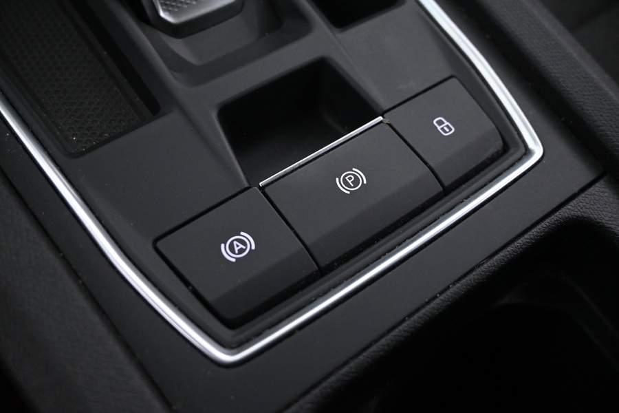 SEAT Leon Sportstourer vaihtoauto