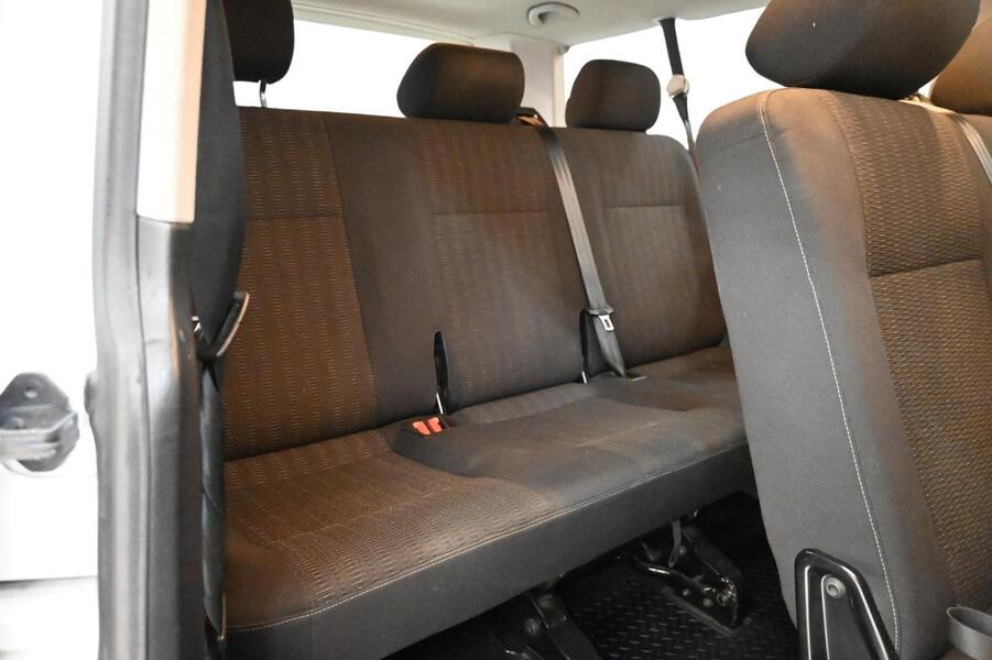 Volkswagen Caravelle vaihtoauto