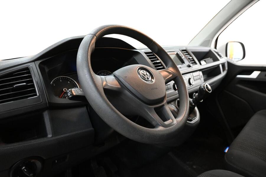 Volkswagen Caravelle vaihtoauto