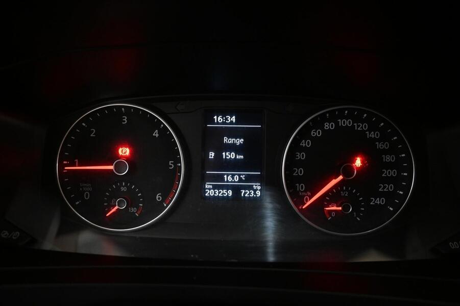 Volkswagen Caravelle vaihtoauto