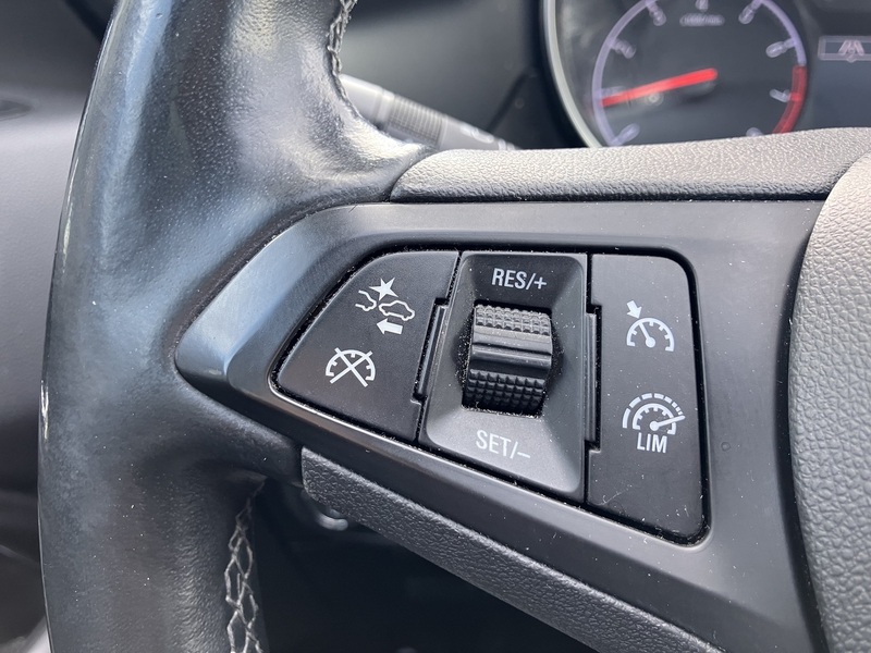 Opel Zafira vaihtoauto