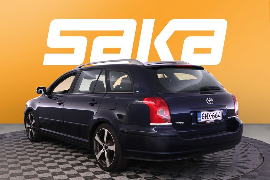 Toyota Avensis vaihtoauto