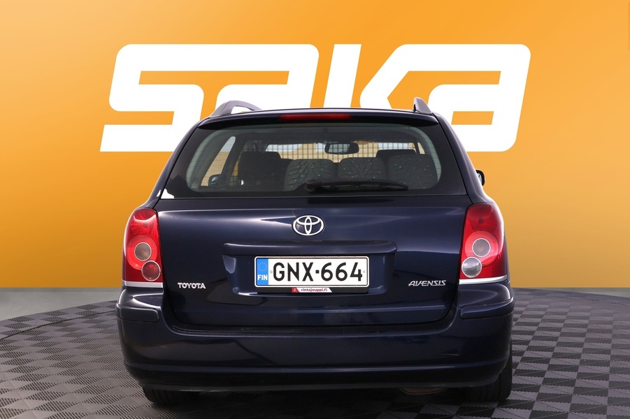 Toyota Avensis vaihtoauto