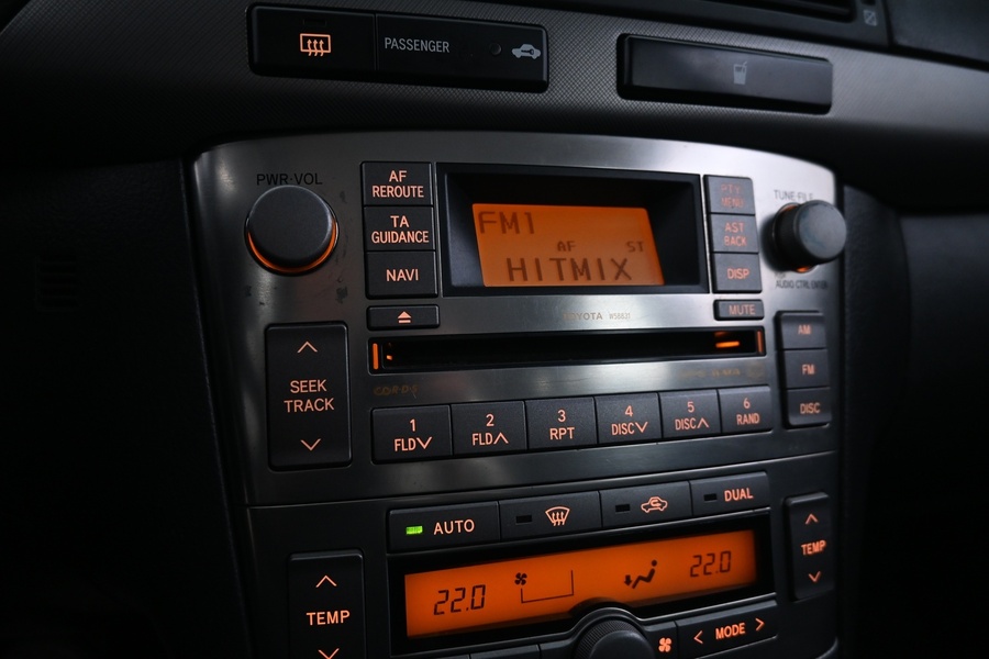 Toyota Avensis vaihtoauto