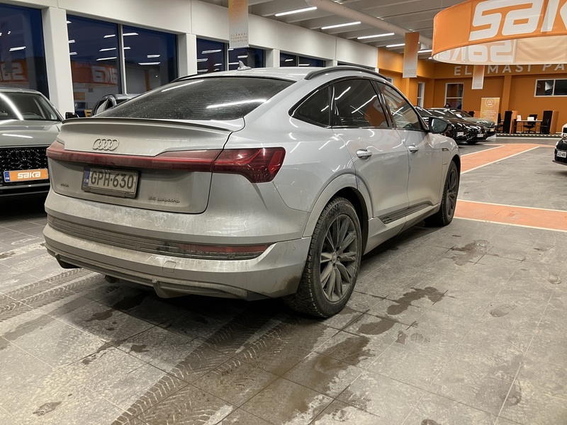 Audi e-tron vaihtoauto
