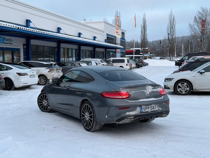 Mercedes-Benz C vaihtoauto