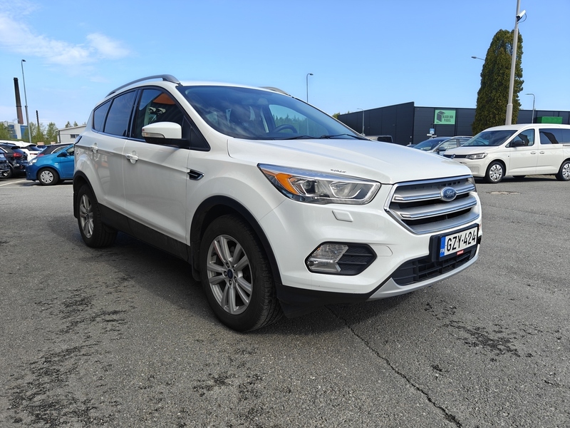 Ford Kuga vaihtoauto