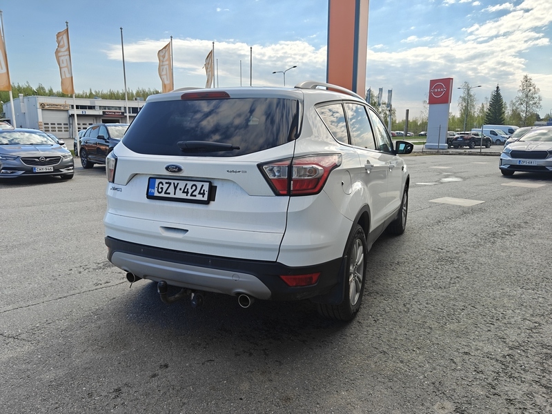 Ford Kuga vaihtoauto