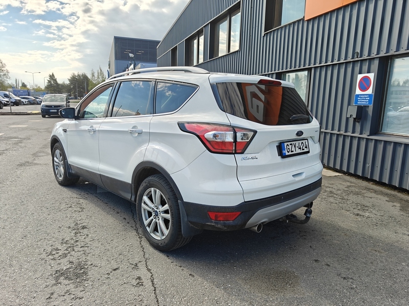 Ford Kuga vaihtoauto