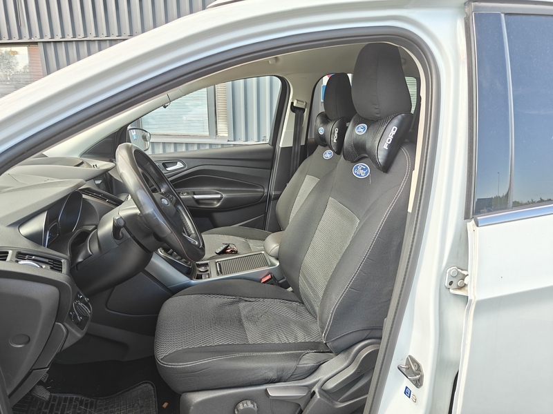 Ford Kuga vaihtoauto