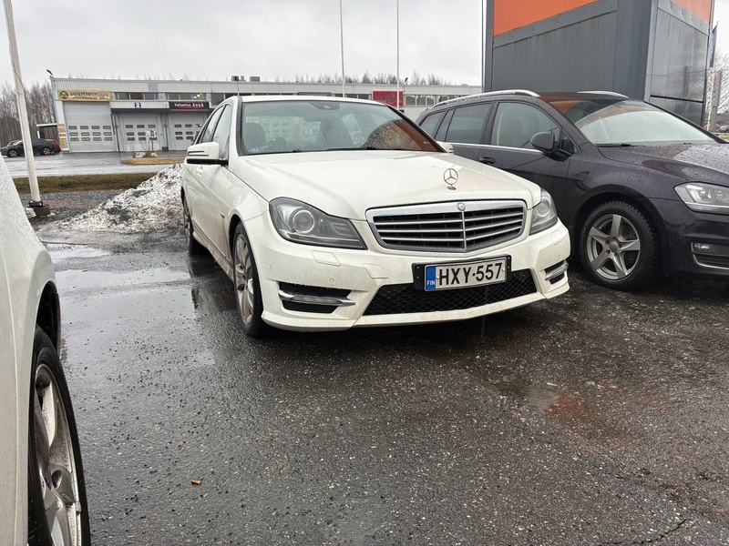 Mercedes-Benz C vaihtoauto