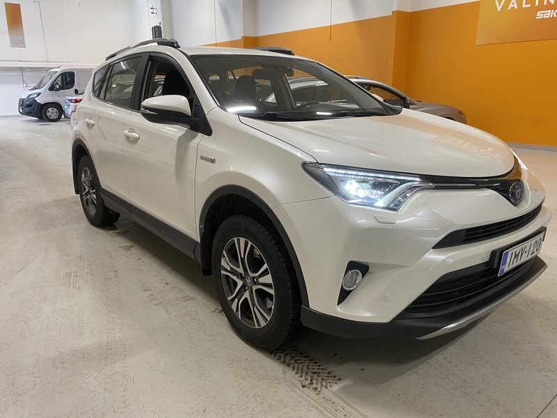 Toyota RAV4 vaihtoauto